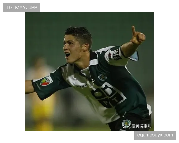 足球明星光芒四射：多样化技巧与竞技魅力引发关注