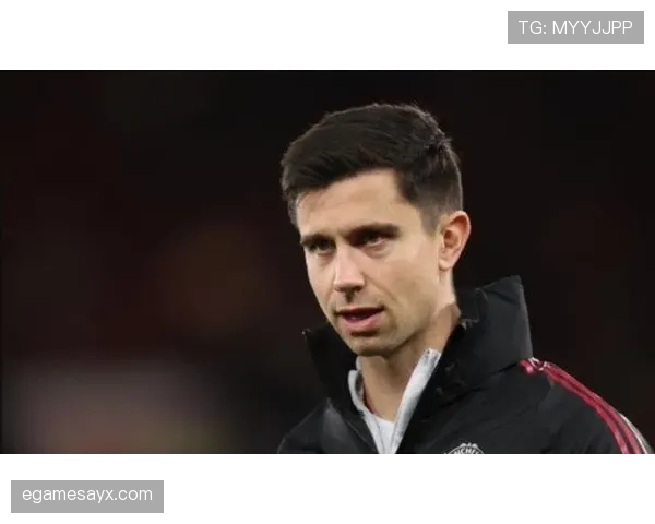 黄潜定位球战术显成效,精细化部署助球队状态回升 黄潜定位球战术显成效,精细化部署助球队状态回升