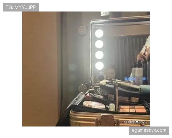 郑思维训练完直接打车去奢侈品店，这日子过得跟偶像剧男主似的